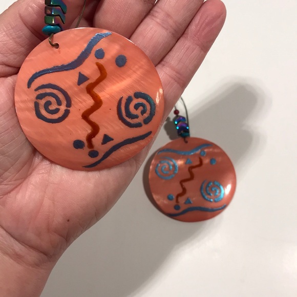 Beautiful Real Shell Earrings 🍀 - Picture 5 of 6